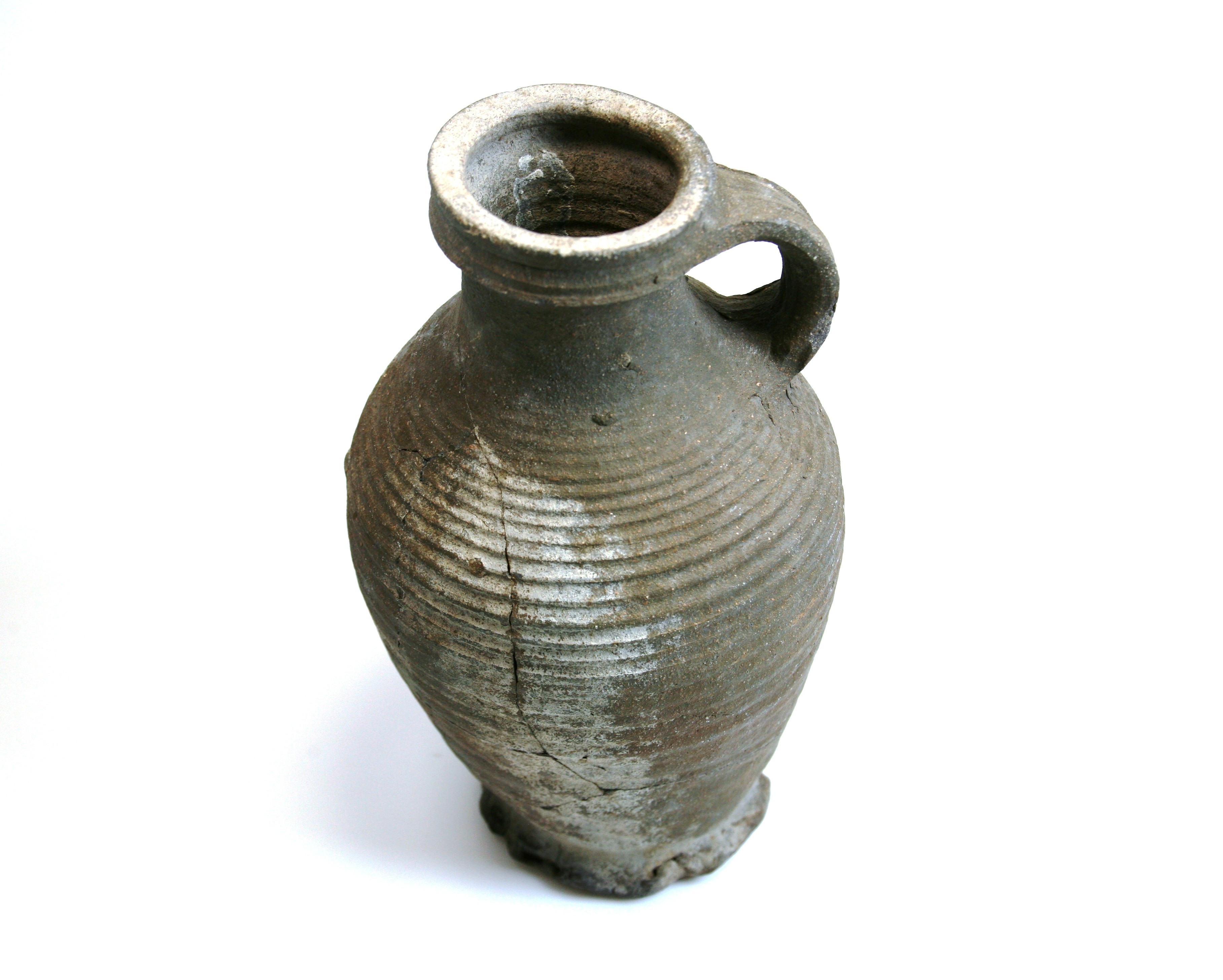 Nog een foto van  Proto-steengoed:kan