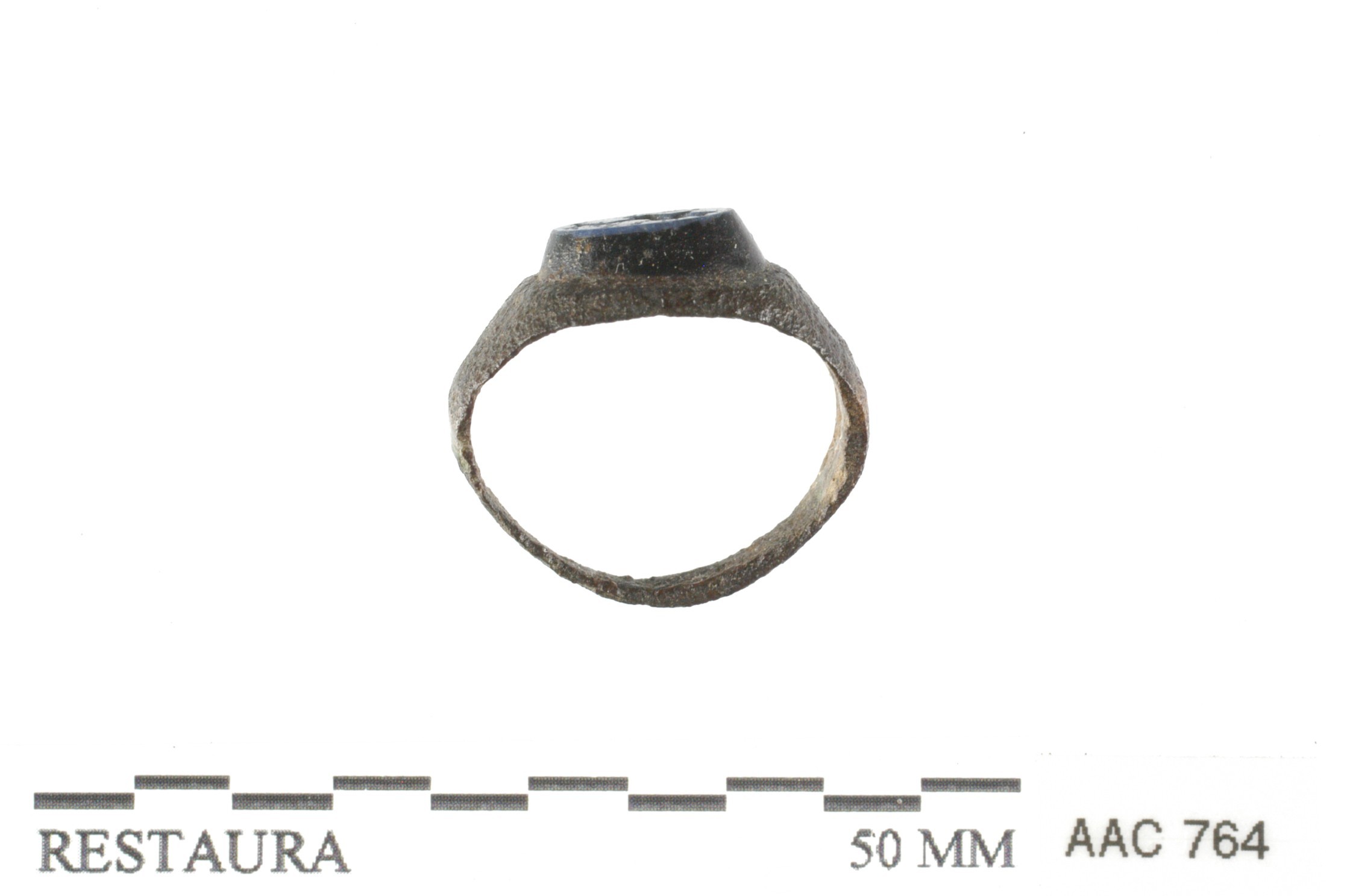 Nog een foto van  Vingerring