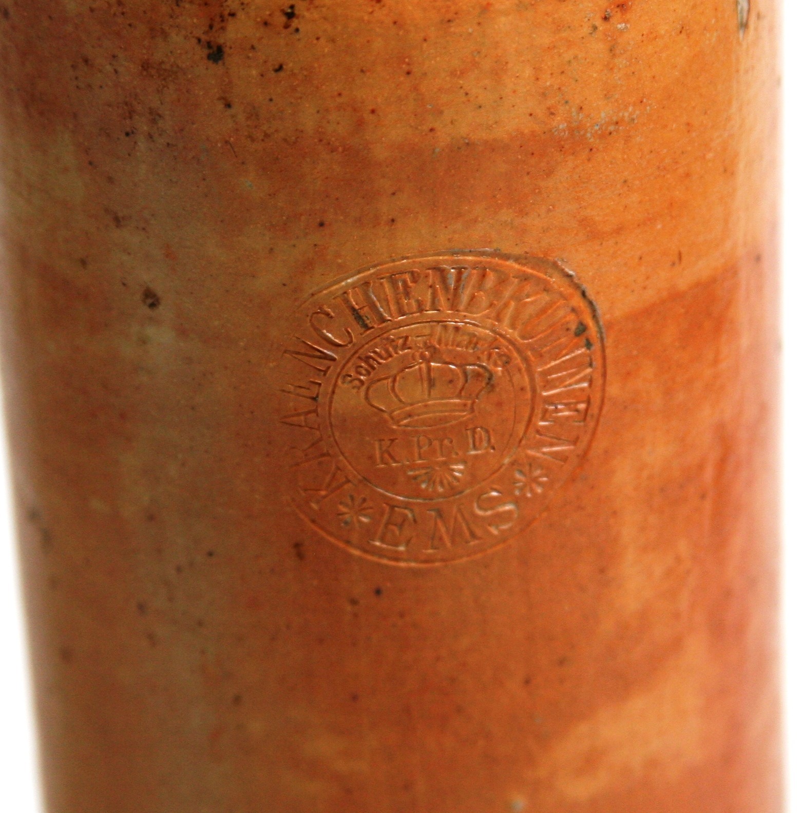 Nog een foto van  Steengoed geglazuurd:mineraalwaterfles