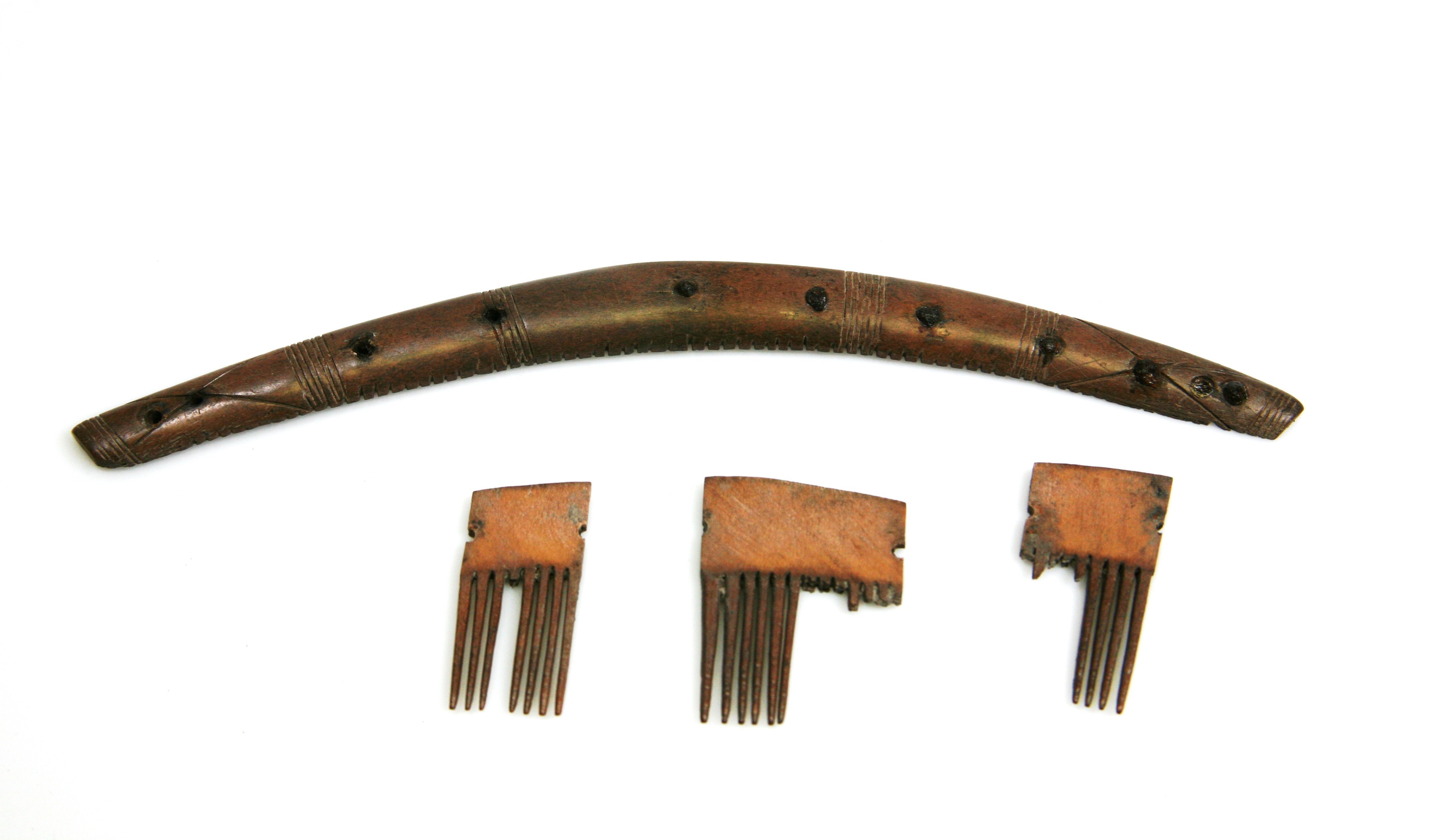 Foto van drielagen:eenzijdig getand