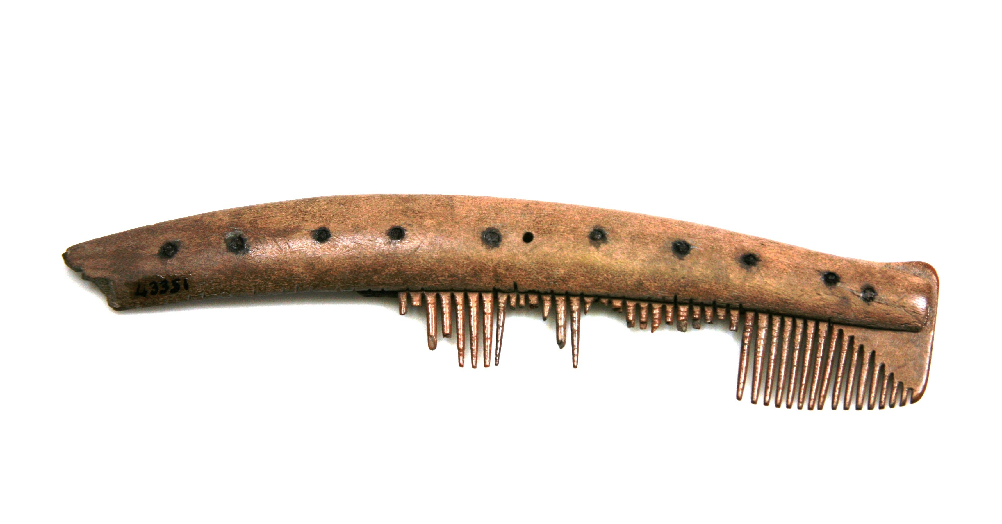 Foto van drielagen:eenzijdig getand