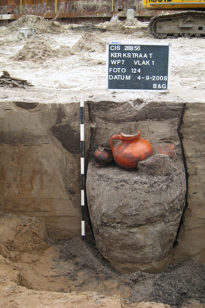 Nog een foto van  Roodbakkend geglazuurd:kan