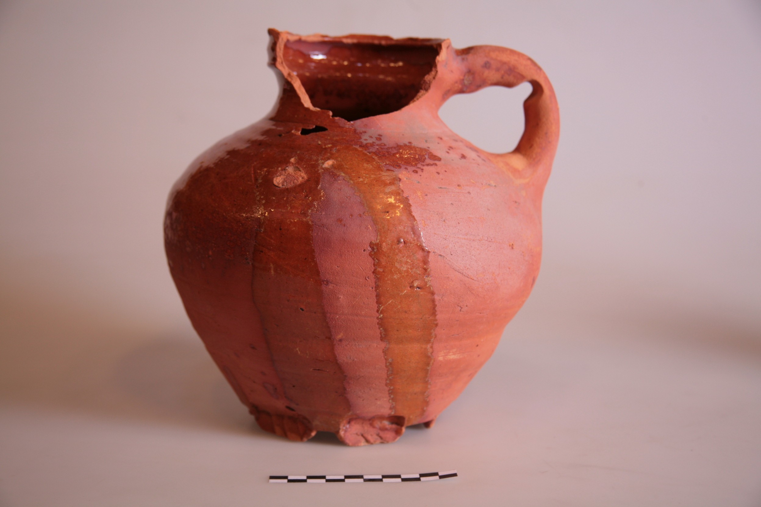 Nog een foto van  Roodbakkend geglazuurd:kan