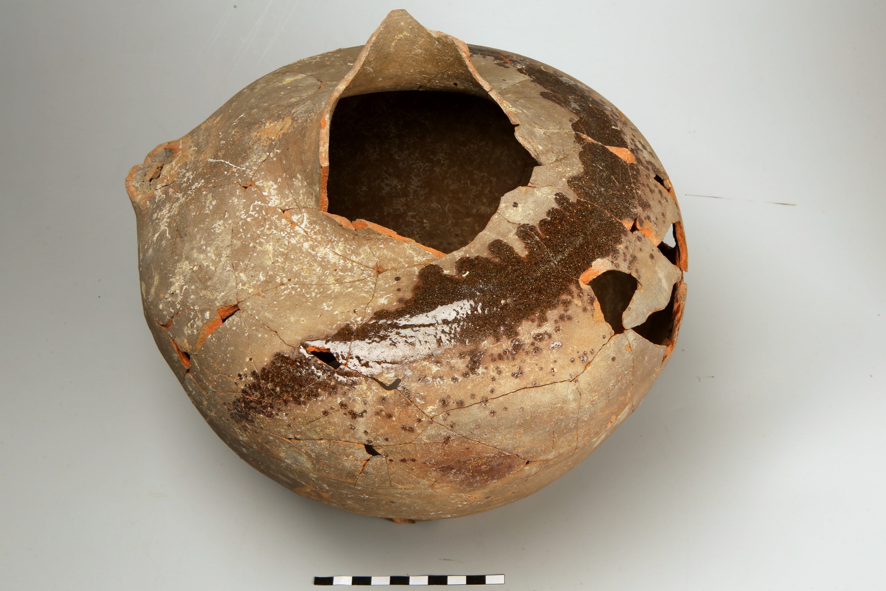 Nog een foto van  Roodbakkend geglazuurd:kan