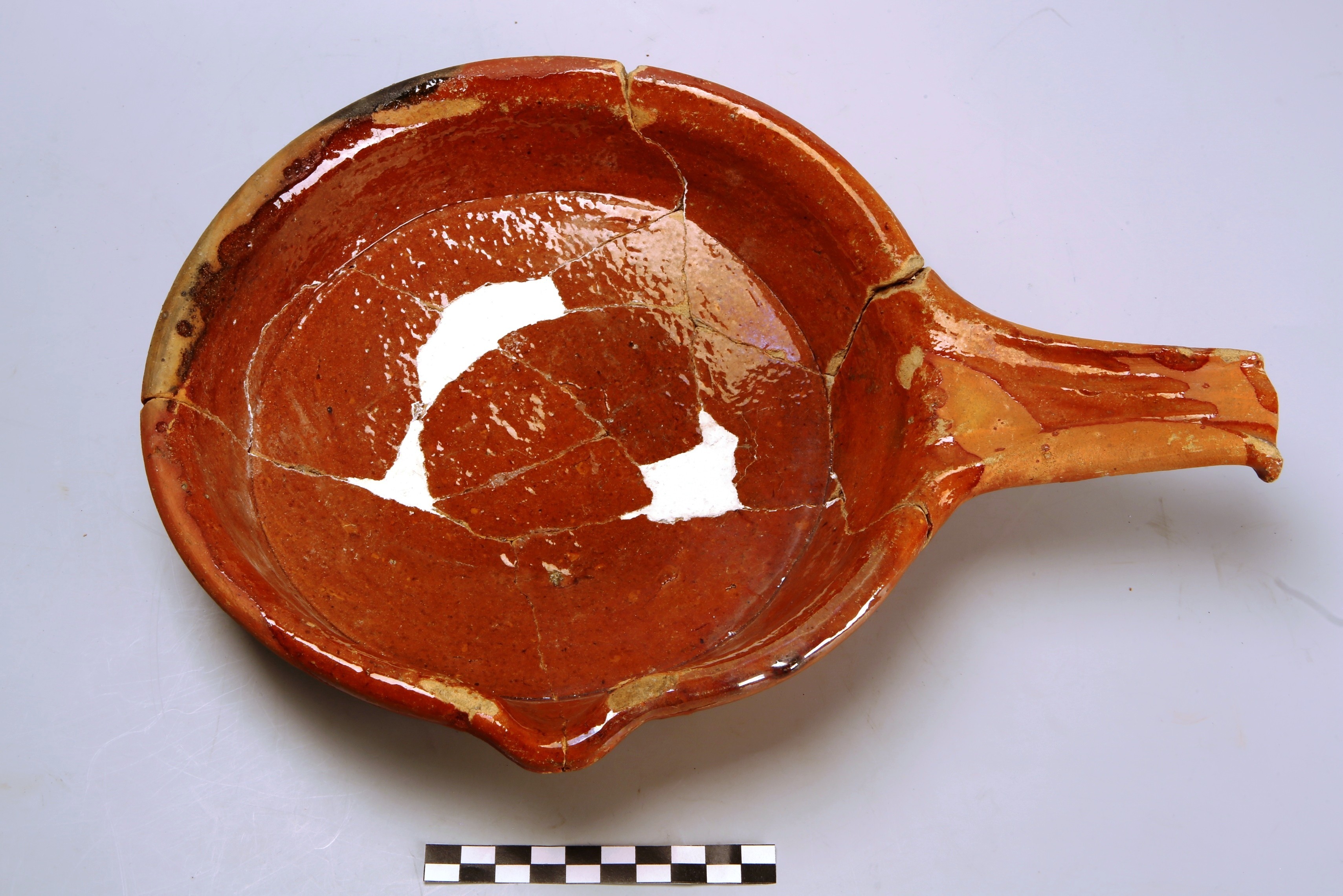 Nog een foto van  Roodbakkend geglazuurd:steelpan