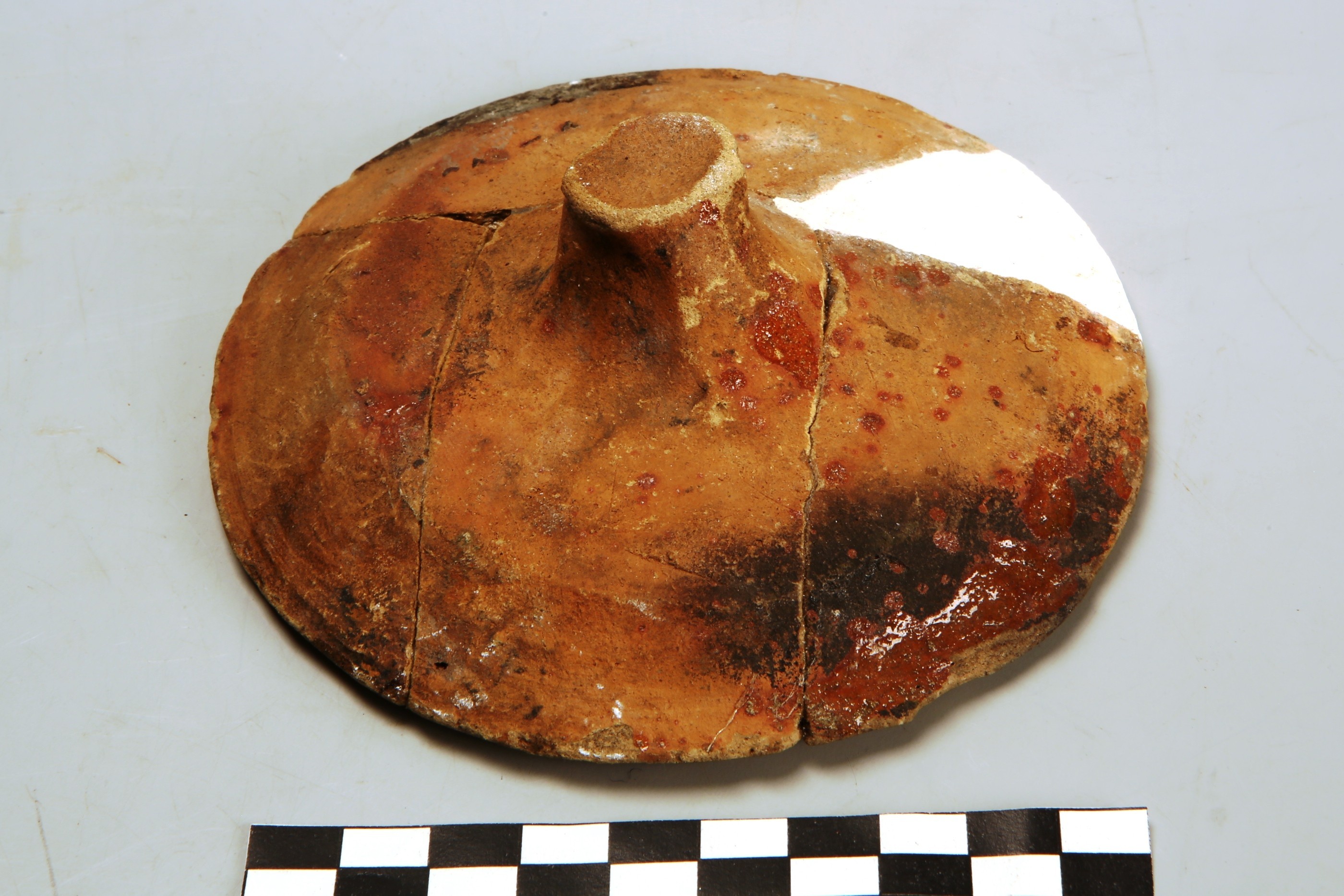 Nog een foto van  Roodbakkend (geglazuurd):deksel