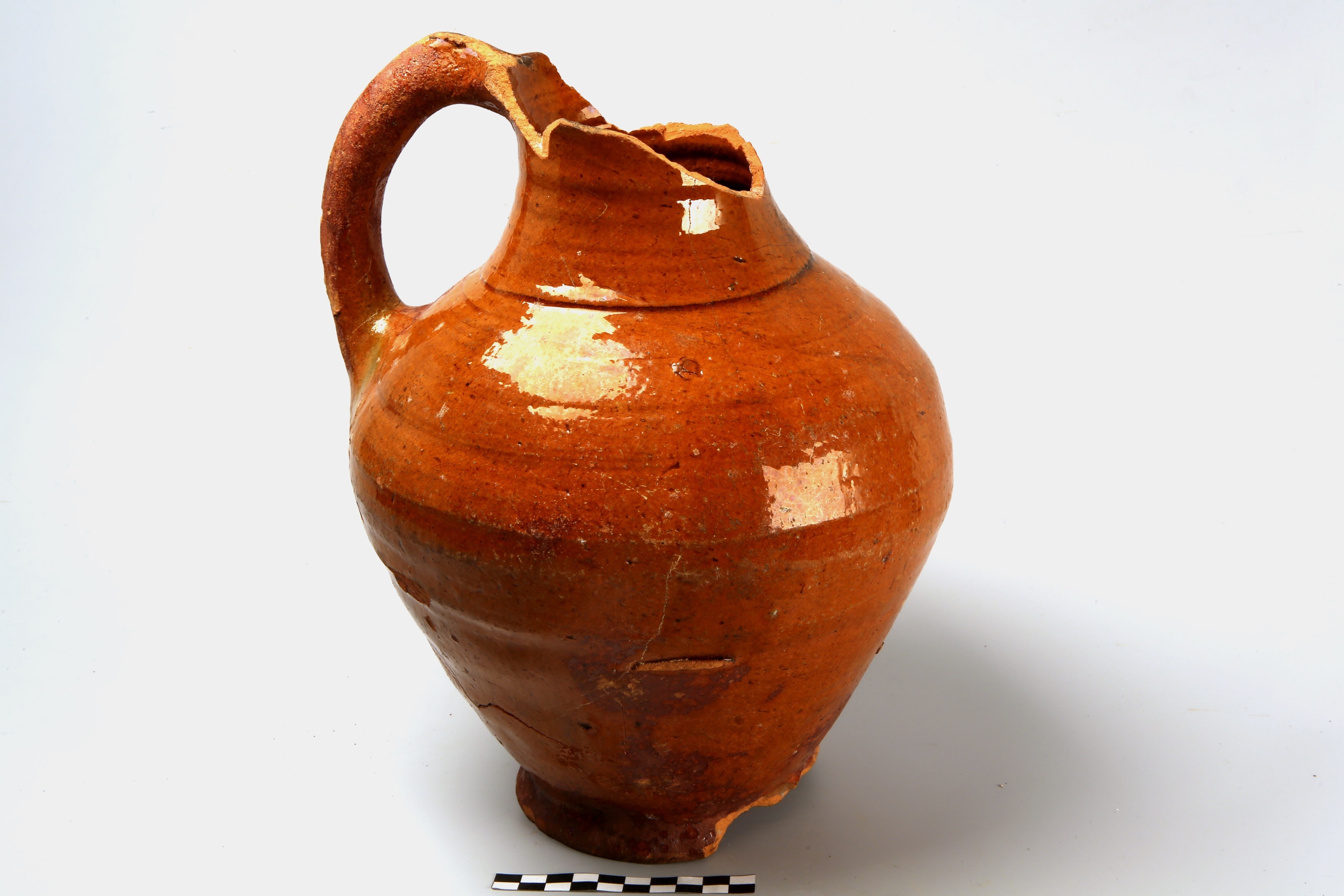 Nog een foto van  Roodbakkend geglazuurd:kan