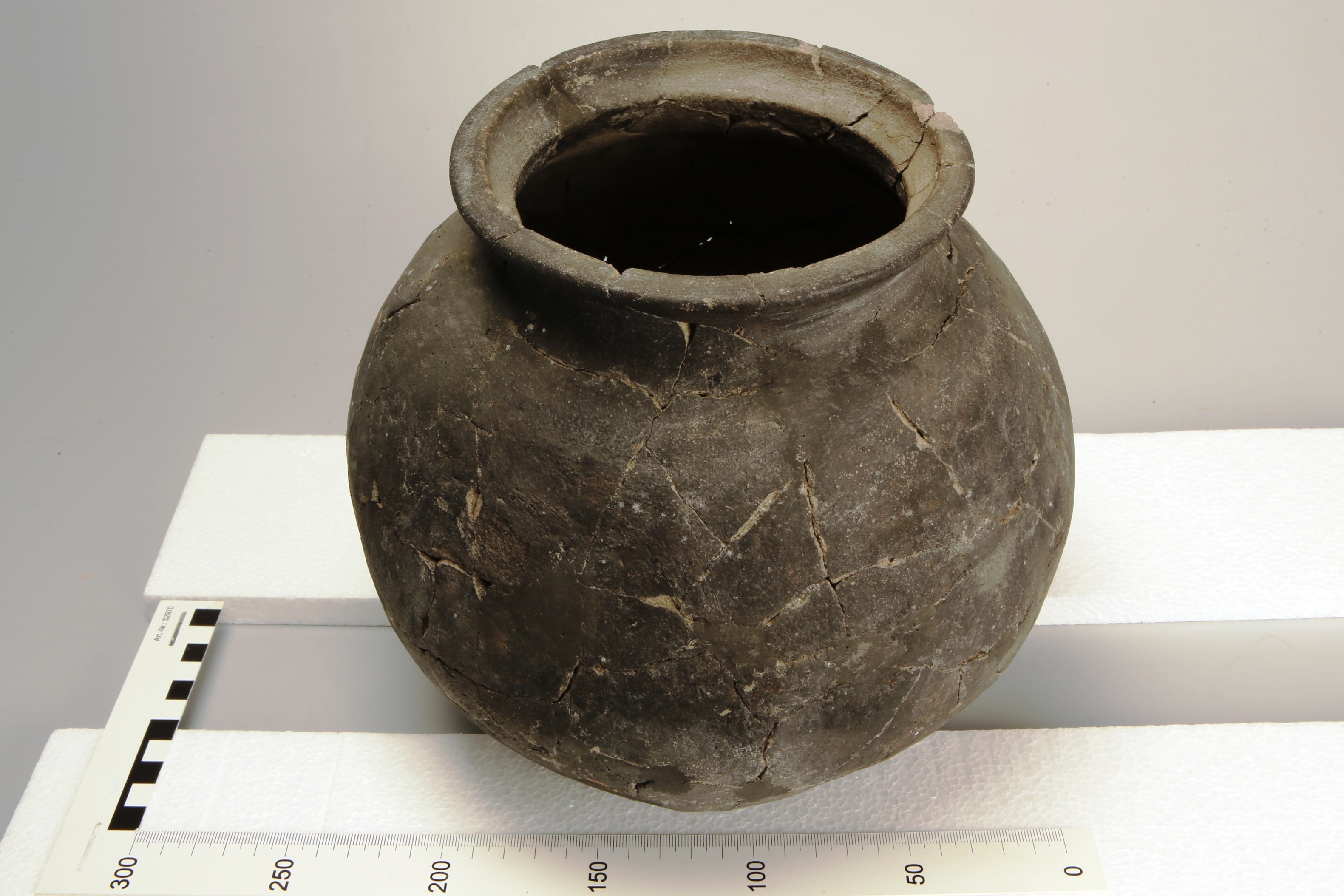 Foto van Kogelpot:horizontale rand,ongeprofileerd