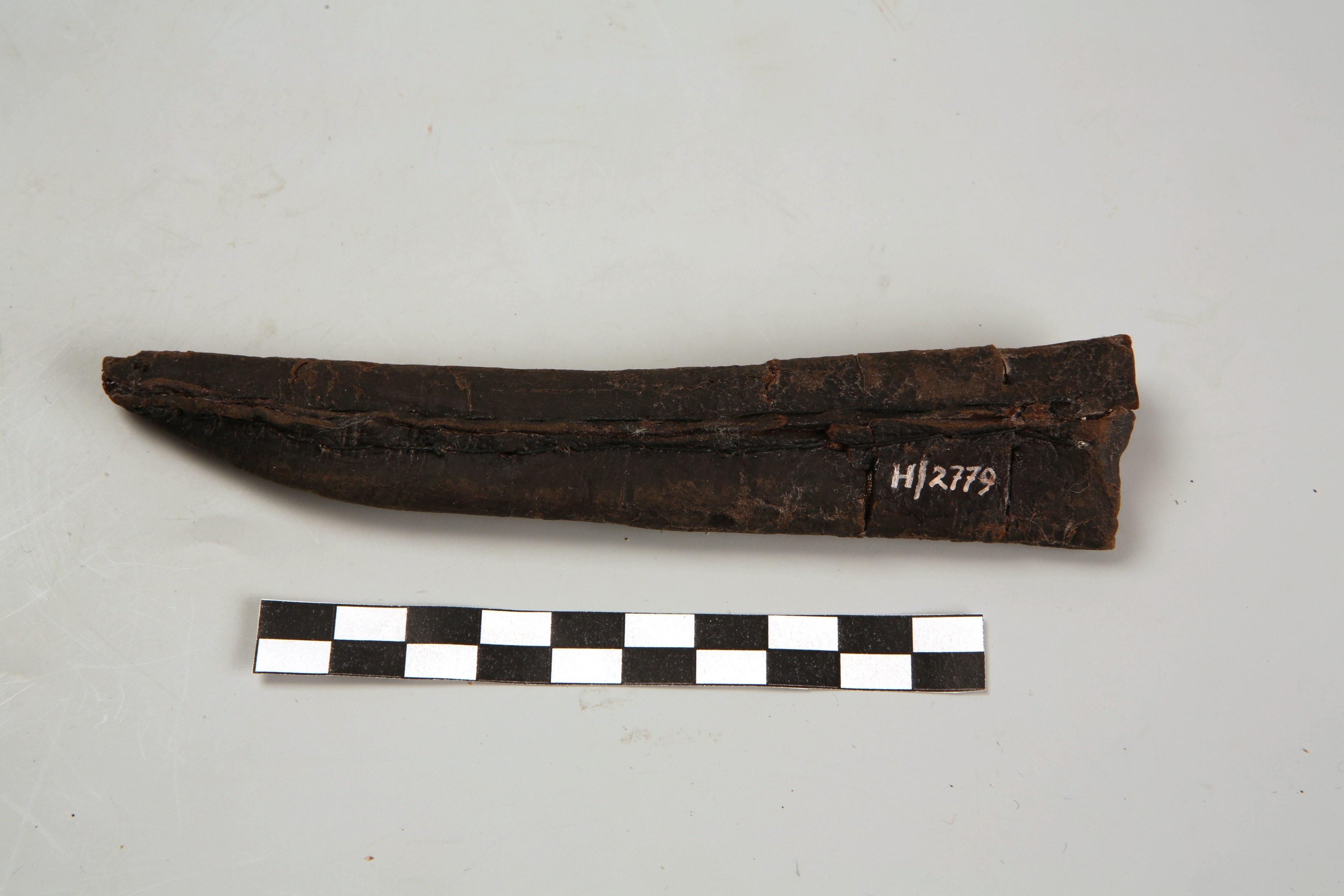 Nog een foto van  Schede (dolk, zwaard of mes)