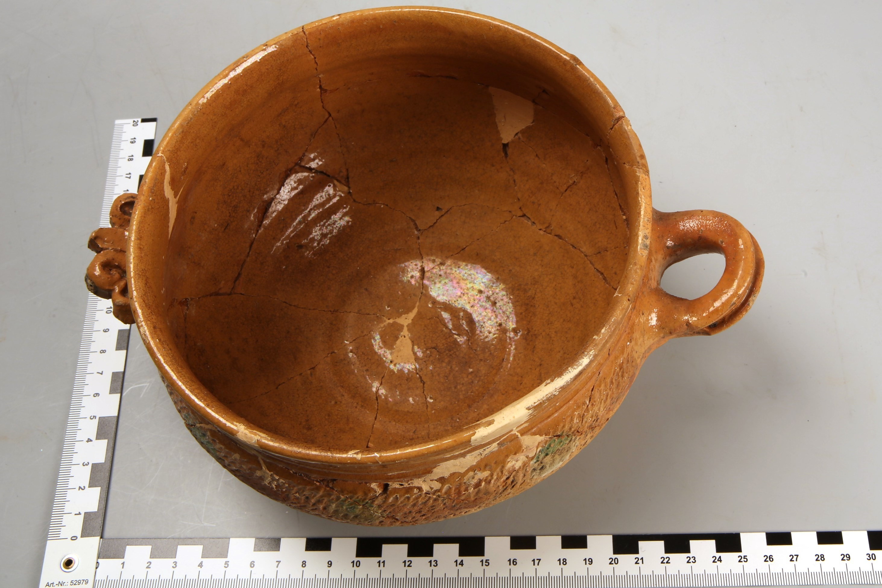 Nog een foto van  Weser witbakkend geglazuurd aardewerk