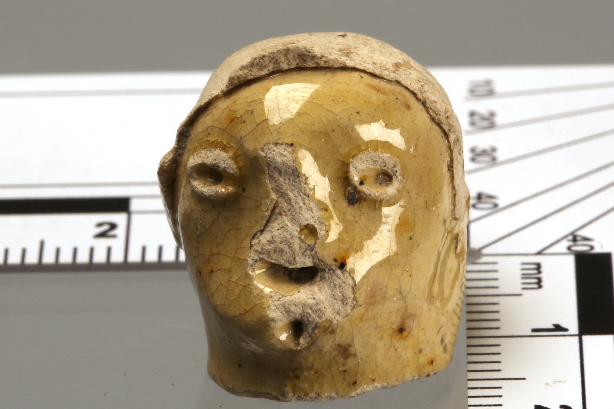 Nog een foto van  Witbakkend geglazuurd aardewerk