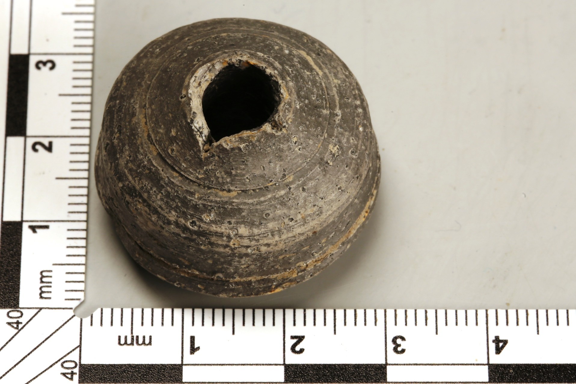 Nog een foto van  Grijsbakkend gedraaid aardewerk