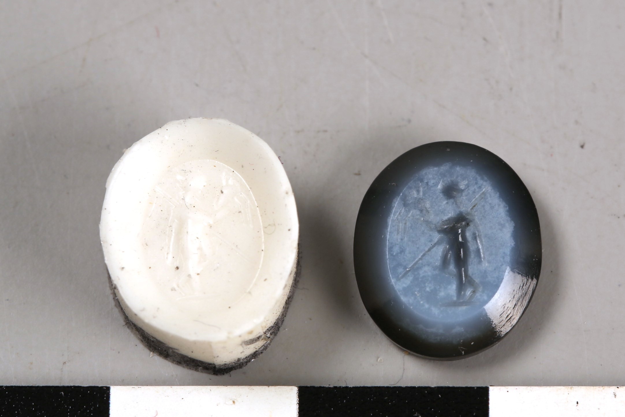 Nog een foto van  Gem/gesneden steen/zegelsteen/ringsteen