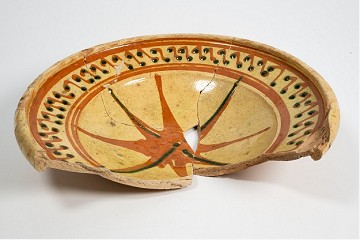 Foto van Weser witbakkend geglazuurd aardewerk